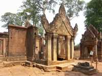 38-1° enceinte int *