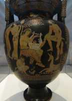 038 Concours musical entre Apollon et le satyre Marsyas - Cratère à volutes (± 380) Lucanie