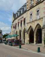 27 Carentan Arcades médiévales (Pl. de la République)