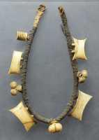 131 Collier de femme-chef en ivoire de cachalot - Îles australes (± 1800)