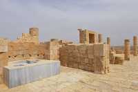 65 Baptistère de l'église du nord