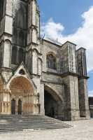 208 Façade de la Cathédrale