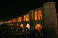 104 Pont aux 33 arches (1602)