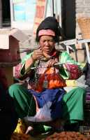 25 Marchande de fruits