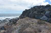 28 Soubassement artificiel de Ahu Runga Vae