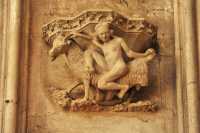 043 Socle (Transept)