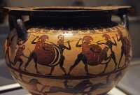 100 Héraclès chez le roi Eurytios - Cratère (± 600) Corinthe - Figures noires