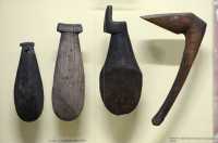 127 Fendoirs en bois pour fruits à pain