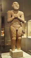 1 Statue d'homme portant une ceinture - Calcaire - Région du golfe (3° Millénaire BC)