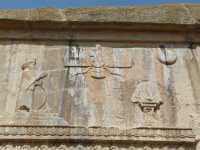 101 Tombeau d'Artaxerxes III (359-338) *