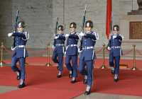 25 Relève de la garde