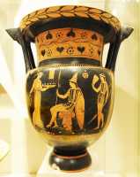 147 Cratère - Femme et guerriers samnites (Apulie ± 370)