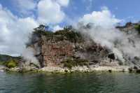 138 Fumerolles sur la rive du lac Rotomahana B