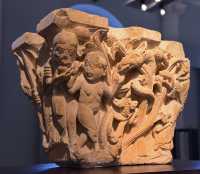 002 Eve donne le fruit à Adam (12°s) Abbaye de Corbie