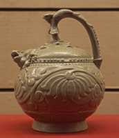 142 Pot à remplir par le fond (Song 960-1127)