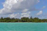 140 Ile coralienne vue du lagon