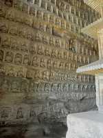 184 Gr 39 Buddhas pas milliers