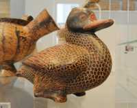 050 Vase en forme de canard (6°s)