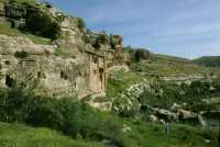 672 Cellules creusées par des ermites