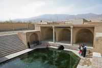 07 Source, sortie d'un qanat *