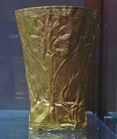 45 Marlik-Gilan - Cerfs et arbre sacré *