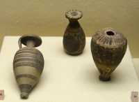 063 Aryballes piriformes (7°s) céramique étrusco-corinthienne