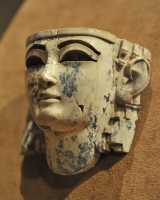 17 Tête d'homme - Ivoire de style phénicien - Nimrud (Néo-Assyrien 800±)