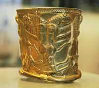 111 bis -  Marlik (Nord de l'Iran) - Griffon bicéphale maîtrisant des gazelles - Peuple nomade (14°-12°s)