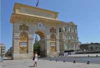 14 Arc de triomphe de Louis XIV