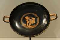 096 Scène d'éducation (± 437) Athènes - Figures rouges