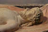 65 Christ gisant (Auray Eglise saint Gildas)