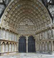 211 Cathédrale - Porche central