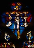 19  Jésus sur la croix