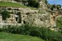 673 Cellules creusées par des ermites