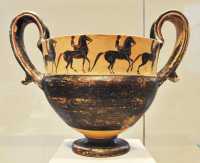 231 Coupe à boire - Béotie - Figures noires - Cortège de cavaliers (540±)