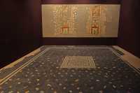 25 Clos de la Lombarde - Maiso à portiques, pièce D - Mosaïque & peintures romaines (1°s. après JC) Musée archéologique