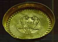 59 Plat en or achéménide (5°_4°s) *