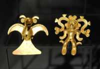 27 Pendentifs - Oiseau Tairona & Hommme Veraguas ou Diquis (500-1550)