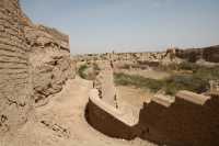 16 Meybod, la triple rangée de muraille *