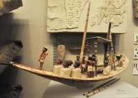 048 Barque (Lisht 12° dynastie)