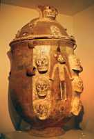 287 Musée Guatemala - Urne funéraire