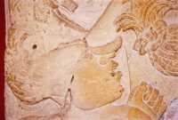 328 Stèle 12 - Piedras Negras (1° Juillet 672)