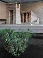 084 Quai & temple de Dendur. Nubie. Dédié par Auguste en -15 à la déesse Isis de Philae