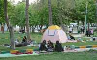 210 Shiraz - Parc - Campeurs du nouvel an
