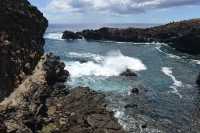 04 Vue de la côte au-dessus de Ana Kai Tangata