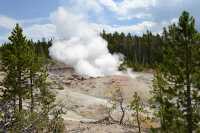 03 Norris Geyser Basin (Steamboat Geyser)