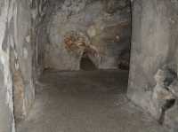 08 Tombes creusées dans le roc