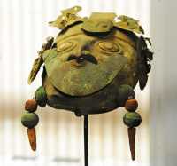 87 Masque de cuivre (bois coquille & lapislazuli) - Moche (0-700)