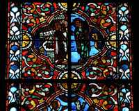 5-5 - Un homme offre une fleur à André