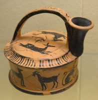 073 Cheval et daim sur le médaillon, chien et bouc sur la paroi - Askos (Début 4°s) Béotie